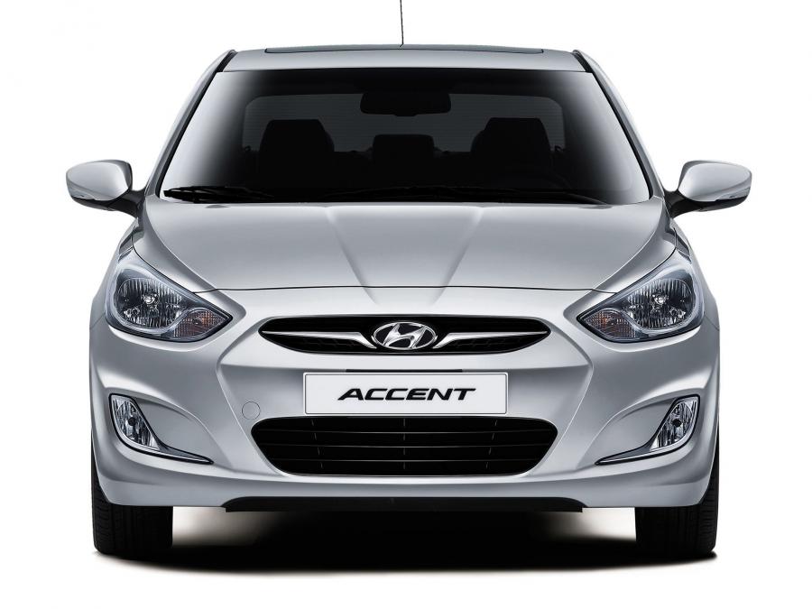  Hyundai Accent Sedan 2010 года  (фото 8 из 13)